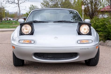 First Gen Mazda MX 5 Miata Pop Up Headlights And 9 Other Features That