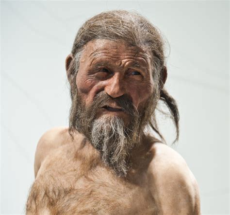 Ötzi Der Mann Aus Dem Eis Südtiroler Archäologiemuseum Bz