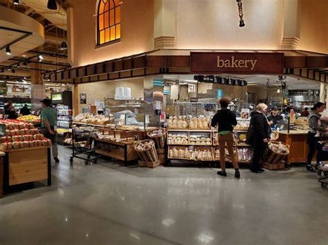 WEGMANS, Brooklyn - Brooklyn Navy Yard - Restaurant Reviews, Photos ...