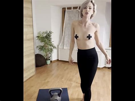 Naked Power Flexing With Miss Daisy Diamond XNXX