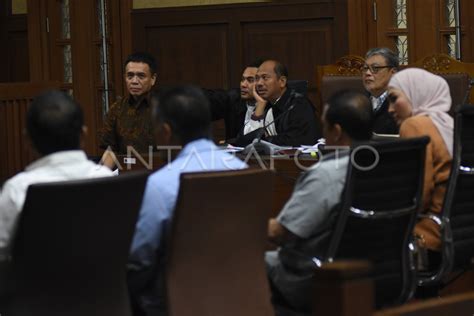 SIDANG LANJUTAN KORUPSI DANA OTSUS ACEH ANTARA Foto