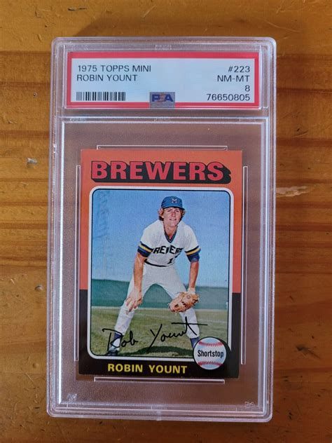 1975 Topps 223 Robin Yount Rookie Card RC PSA 8 NM MT HOF New Label