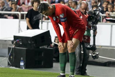 Alami Cedera Hamstring Ronaldo Tak Perlu Khawatir Bola Net