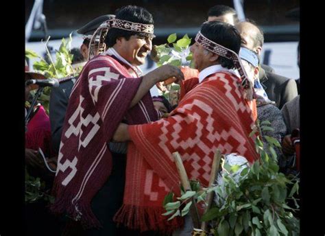 Chilean Ponchos Chilean Textiles Grade Flower How To Wear Ponchos