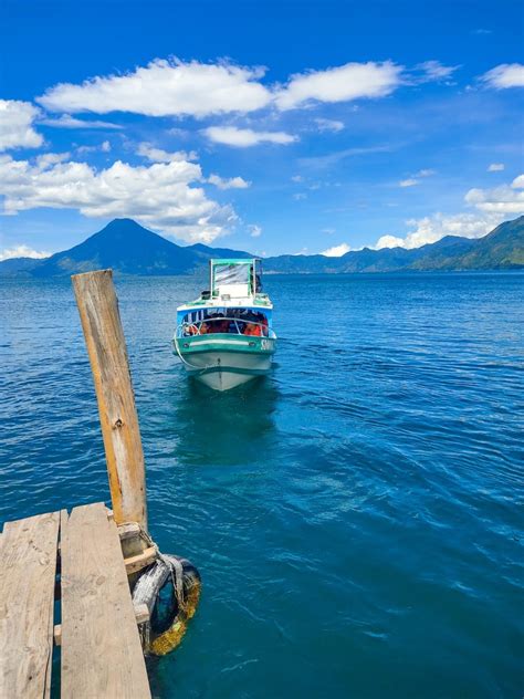 Servicio De Lanchas En Panajachel Lago Atitl N Guatemala