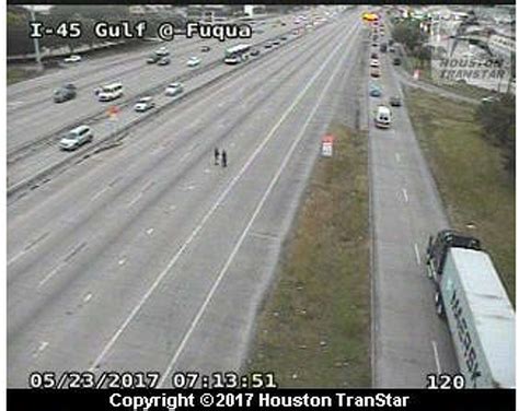 Gulf Freeway Southbound Closed After Man Jumps From Overpass