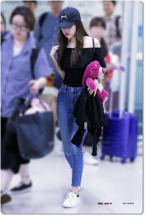 Blackpink Rose Airport Fashion Official Korean Fashion