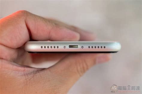 歐盟強制採 Usb Type C 法案通過，2024 年蘋果 Lightning 將被迫棄用？ 電腦王阿達 Line Today