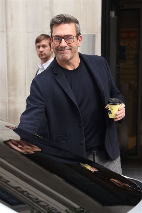 Jon Hamm's Proper Actor Starter Pack: Soft Tailoring and Aviators