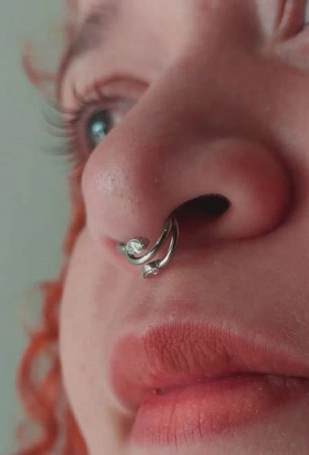 Septum Piercing The Definitive Guide Answers And Gallery The Trend Scout