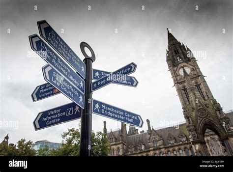 Manchester Landmarks Hi Res Stock Photography And Images Alamy