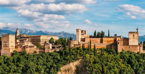 Guided Tour Of The Alhambra Palace And Generalife Gardens Granada Spain