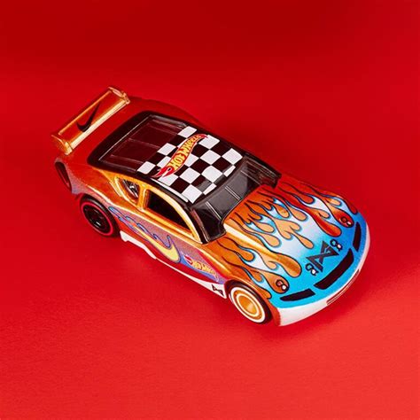 Hot Wheels Teamed With Nike And Paul George For This Pg Inspired Circle Tracker