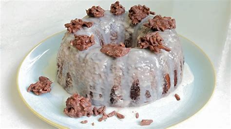 Praline Cake - Cooking to Entertain