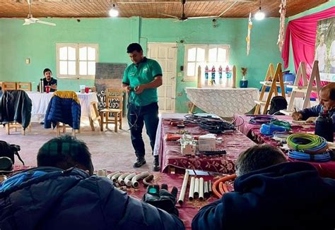 M S De Personas Se Capacitan En Los Cursos Que Ofrece La Escuela