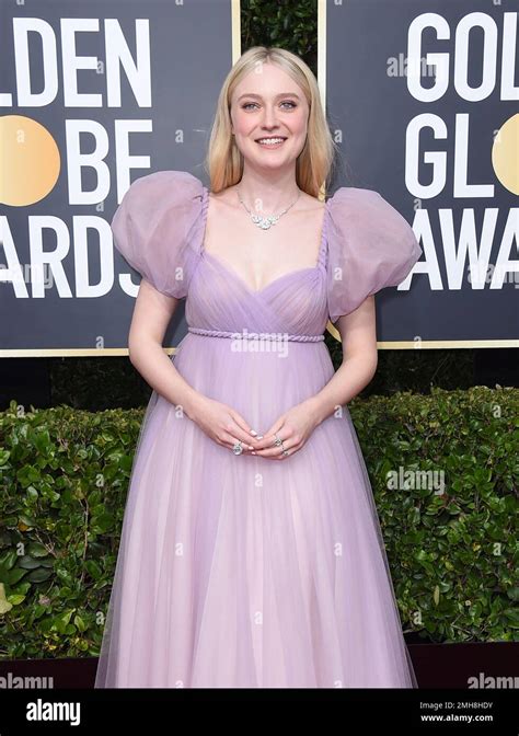 Dakota Fanning Arrives At The 77th Annual Golden Globe Awards At The Beverly Hilton Hotel On