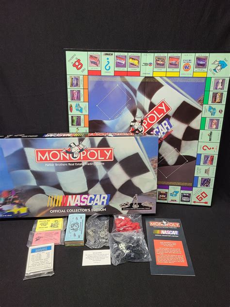 Collectible Monopoly Games 2000 Millennium Mutt Opoly Dog Monopoly Game