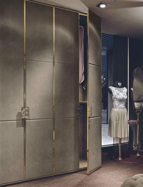 Luxury Wardrobe Design by Longhi | Wardrobe design modern, Wardrobe ...