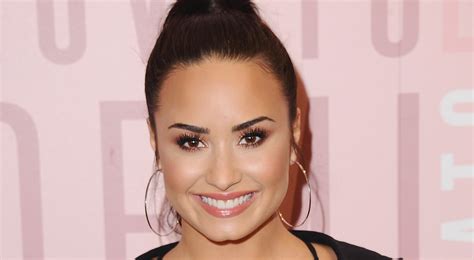 Demi Lovato Says A Positive Relationship With Food Finally Gave Her