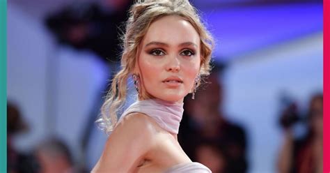 Lily Rose Depp Channels Her Father Johnny Depps Ex Kate Moss In Sexy