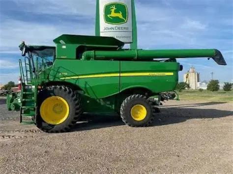 Reasons to Buy Used Equipment for Your Farm | American Implement