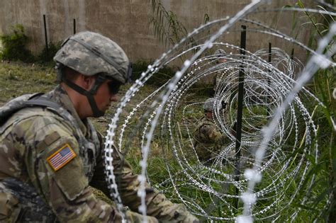 Dvids Images Army Engineers Apply Concertina Wire Along Mexico