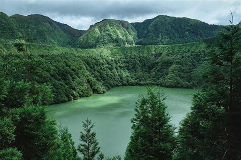 Destination of the day: Azores Island, Portugal [OC] - (6000 x 4000)