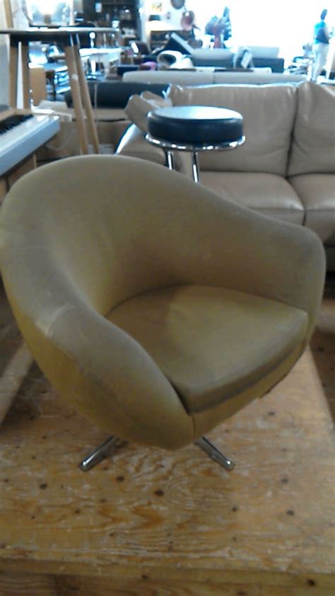 Achat FAUTEUIL ANNEES 70 Occasion Ahuy Troc