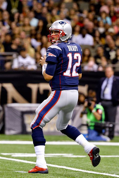 Patriots, Tom Brady Begin Extension Talks