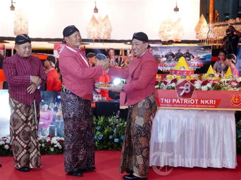 Mabes Tni Gelar Wayang Kulit Pada Titik Di Indonesia Foto