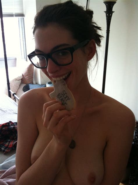 Anne Hathaway Nude Photos And Porn Video LEAKED Scandal Planet