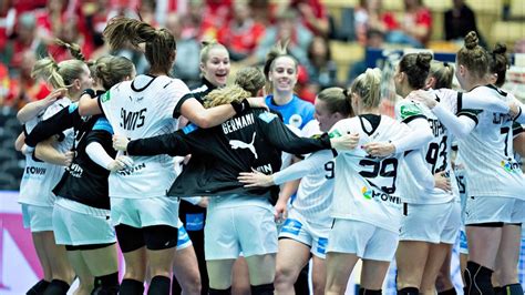 Handball WM DHB Frauen stürmen nach Sieg gegen Serbien ins WM