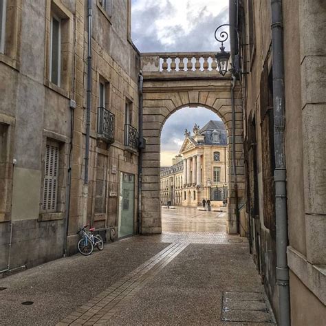 Visites privées à Dijon Le Palais des Ducs de Bourgogne est l