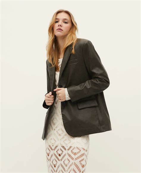 The Best New In Stradivarius, From Denim Midi Skirts To Cowboy Boots