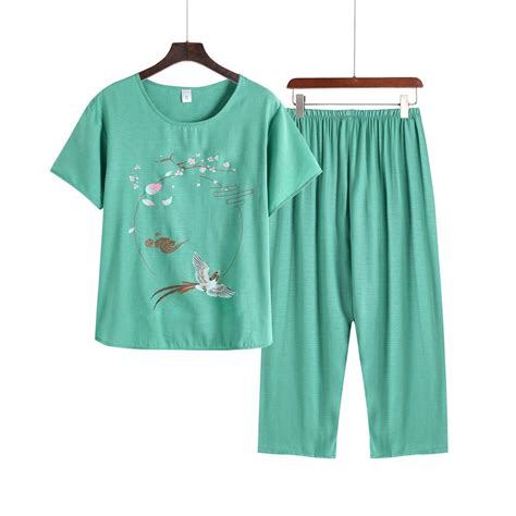 Herrnalise Womens Capri Pajama Sets Plus Size Sleepwear Top With Capri Pants 2 Piece Loungewear