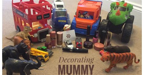 Decorating Mummy The Joy Of Sharing