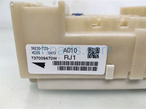 2014 Acura Mdx Driver Junction Cabin Fuse And Relay Box 38230 Tz5 A02