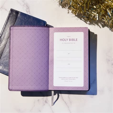 Snapklik.com : NKJV, Deluxe Gift Bible, Leathersoft, Gray, Red Letter