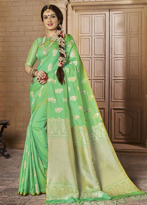 Parrot Green Woven Silk Saree With Blouse Monjolika 2639971