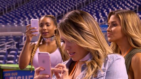 Wags Miami Stars Go Fishing For Marlins Players E News