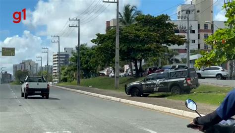 Vídeo Perseguição policial termina troca de tiros em São Luís