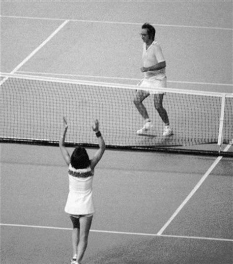 Billie Jean King Bobby Riggs EPIC 1973 Tennis Match RIGGED - TheCount.com