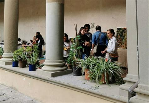 Firenze Al Via Il Mercatino Di Artigianato Nel Chiostro Del Sangallo