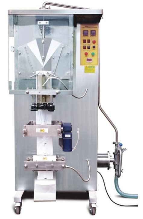 AUTOMATIC LIQUID PACKAGING MACHINE