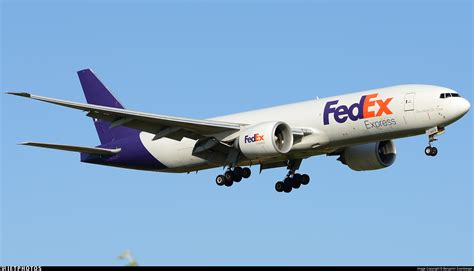 N869FD Boeing 777 FS2 FedEx Benjamin Exenberger JetPhotos