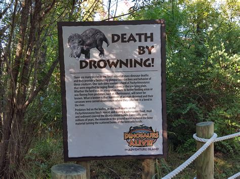 Cedar Point Halloweekends Dinosaurs Alive 2016 – The Kleiber Family