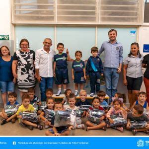 Informa Mais Alunos Das Escolas Municipais De Tr S Fronteiras Recebem