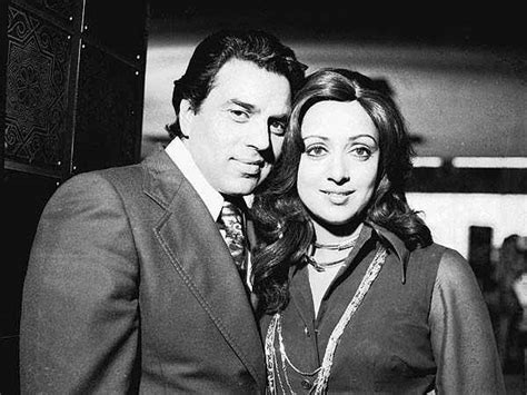 Rare Unseen Pictures Dharmendra Hema Malini Filmibeat