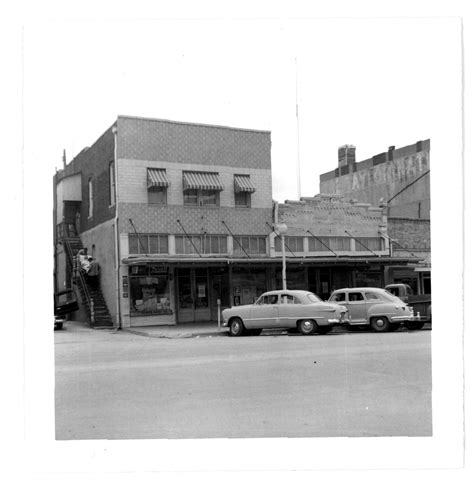 208 N. Main Street - Side 1 of 2 - The Portal to Texas History