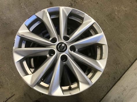 Used Wheel Fits 2019 Nissan Rogue Sport 17x7 Alloy 10 Spoke Grade A Ebay